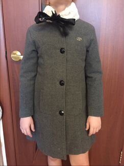 Стильное пальто для девочки