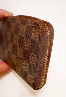 Кошелек Louis Vuitton, модель Zippy