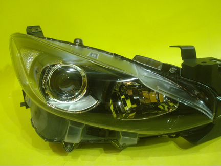 Передняя Правая Фара Мазда 3 BM 2013-15г галоген