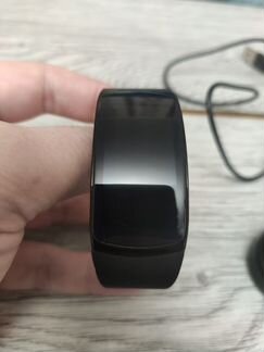 Умные часы Samsung Gear Fit2 Pro лот 137