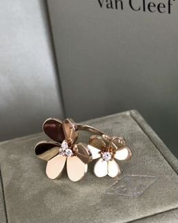 Золотое кольцо Van Cleef 12 гр 0.19 ct