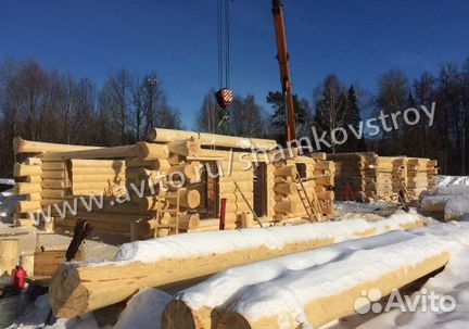 Сруб дома (дикий сруб)