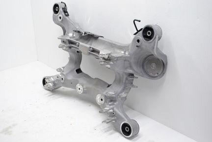 Подрамник задний Land Rover Range Rover 4
