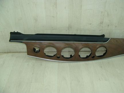 Консоль Mercedes E-kl