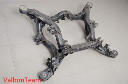 Лот T371 Подрамник задний VW Touareg