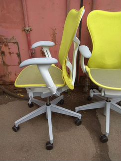 Эргономичные офисные кресла Mirra 2