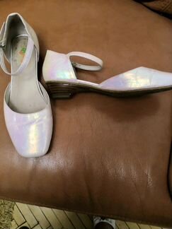 Туфли перламутровые