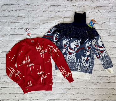 Два свитера