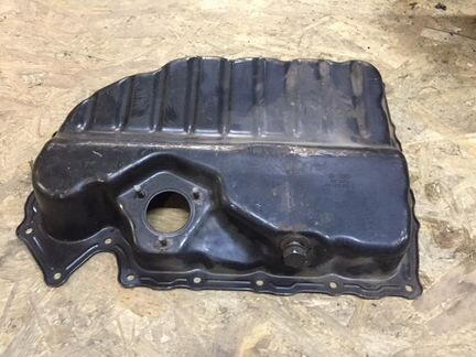 Поддон двс Volkswagen Tiguan 5N 2.0 TSI 2008-2011