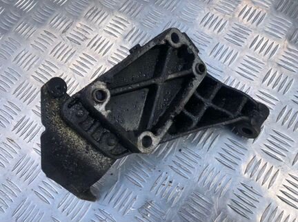 Кронштейн крепления МКПП Peugeout Boxer 504141842