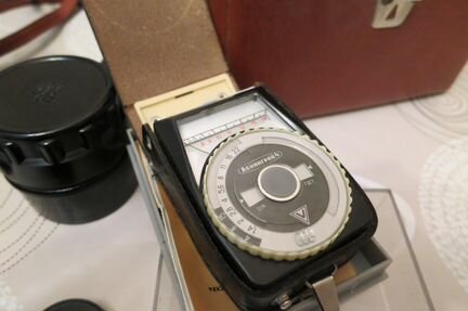 Продам фотоаппараты: фэд,Зенит, фототехнику