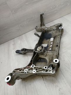 Подрамник двигателя пассат б6 б7 сс