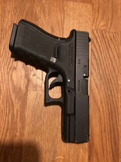 Страйкбольный пистолет WE Glock 19