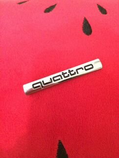 Шильдик Audi Quattro