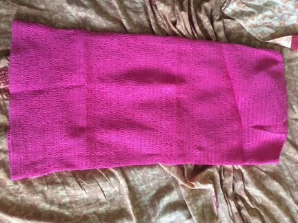 Розовое платье