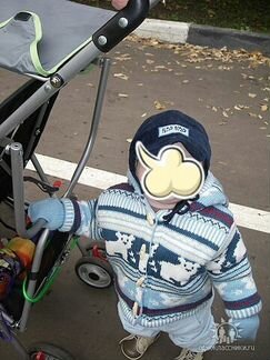 Стильная теплая кофта с подкладкой с зимним узором