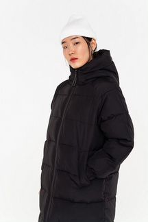 Новое утеплённое зимнее пальто Befree