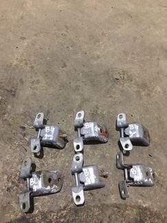 Петля двери Mazda 3 BL 09-13г. пробег 10т.км