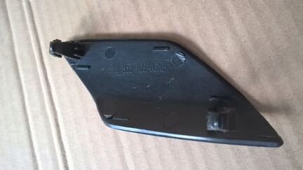Заглушка омывателя фар на VW Гольф-6 2009-2012 г