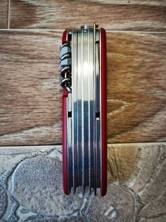 Мультитул Victorinox Workchamp