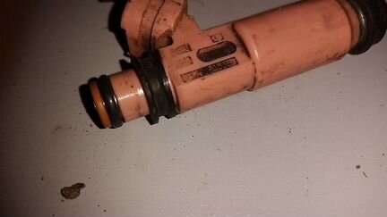 Форсунка двс Toyota 1MZ-FE 23250-20030