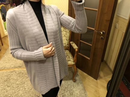 Шикарный кардиган Armani оригинал новый
