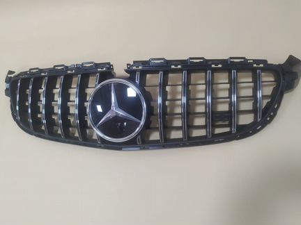 Решетка радиатора Мерседес GT 205 C63S новая ориги