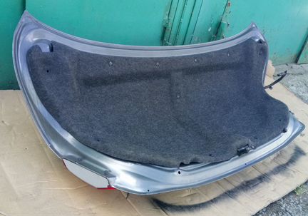 Крышка багажника Toyota Camry 40