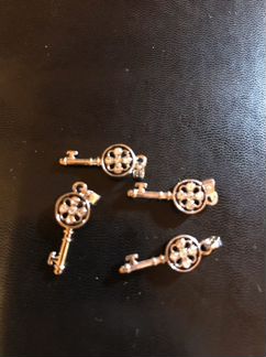 Подвеска с серебряным напылением 