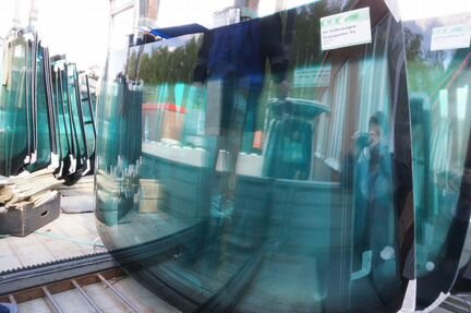 Cтекло лобовое VW T-4