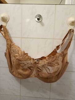 Бюстгалтер