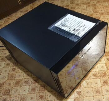 Винный шкаф на 8 бутылок Kitfort