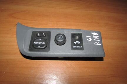 Блок кнопок Тойота рав 4 Toyota RAV 4 2-поколение