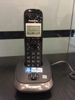 Радиотелефон с автоответчиком Panasonic KX-TG2521