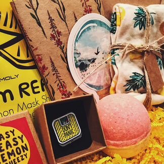 Подарочный бокс (набор, коробка)