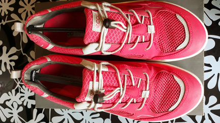 Кроссовки ecco (39р)