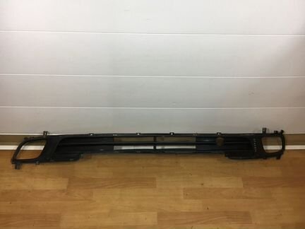 Решетка переднего бампера Hyundai Grand Starex