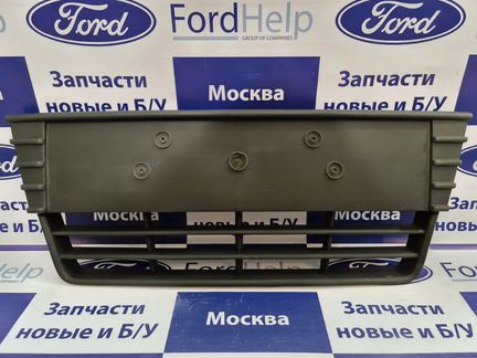 Решетка в бампер нижняя Ford Focus 3 2011-2015