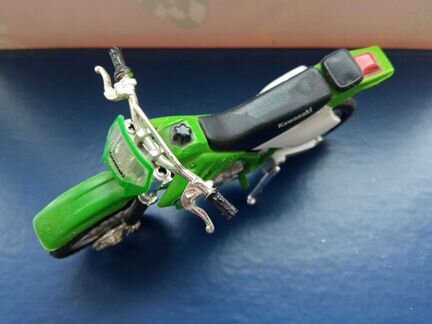 Модель мотоцикла Kawasaki. 1/18