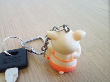 Брелок для ключей Забавная свинка - символ 2019г