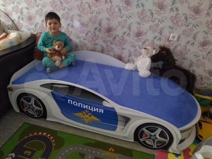 Кровать-машина полиция