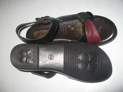 Босоножки трёхцветные