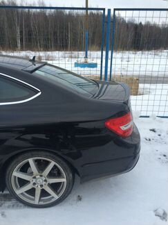 Козырек на заднее стекло Mercedes W204 / Мерседес