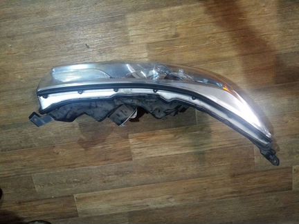 Фара правая Toyota Highlander 3 (U50) ксенон