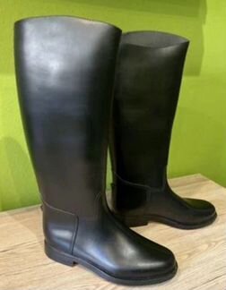 Резиновые сапоги