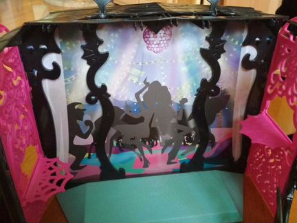 Дом Монстр Хай