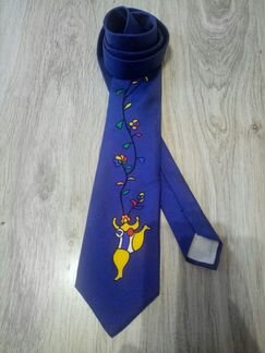 Niki de Saint Phalle, галстук