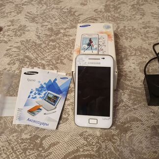 Телефон Samsung Ace GT-S5830i