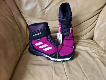 Ботинки Adidas новые зимние 37 и 40 р