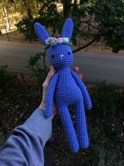 Вязаный заяц